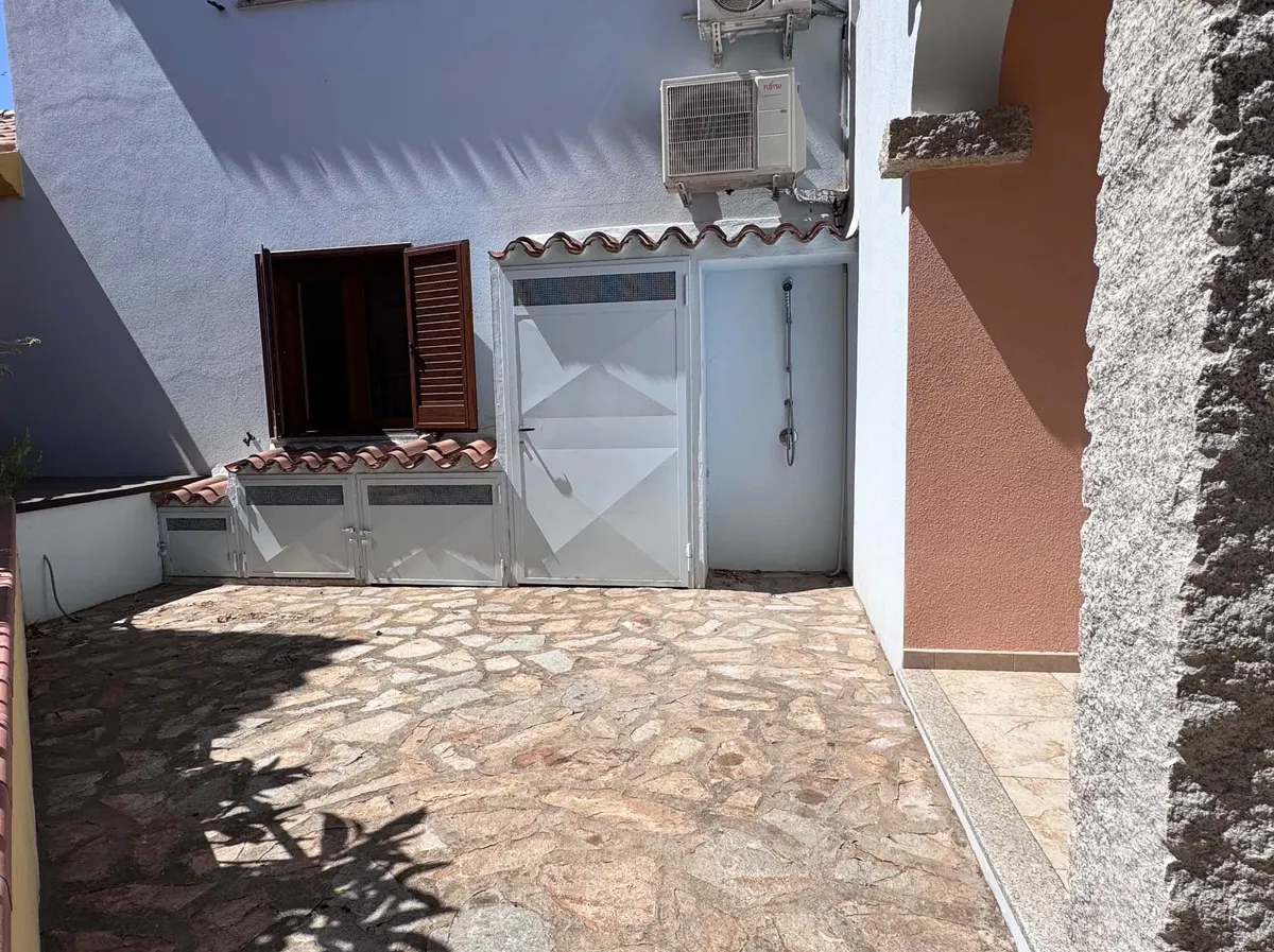 Quadrilocale con giardino a Posada, foto 4