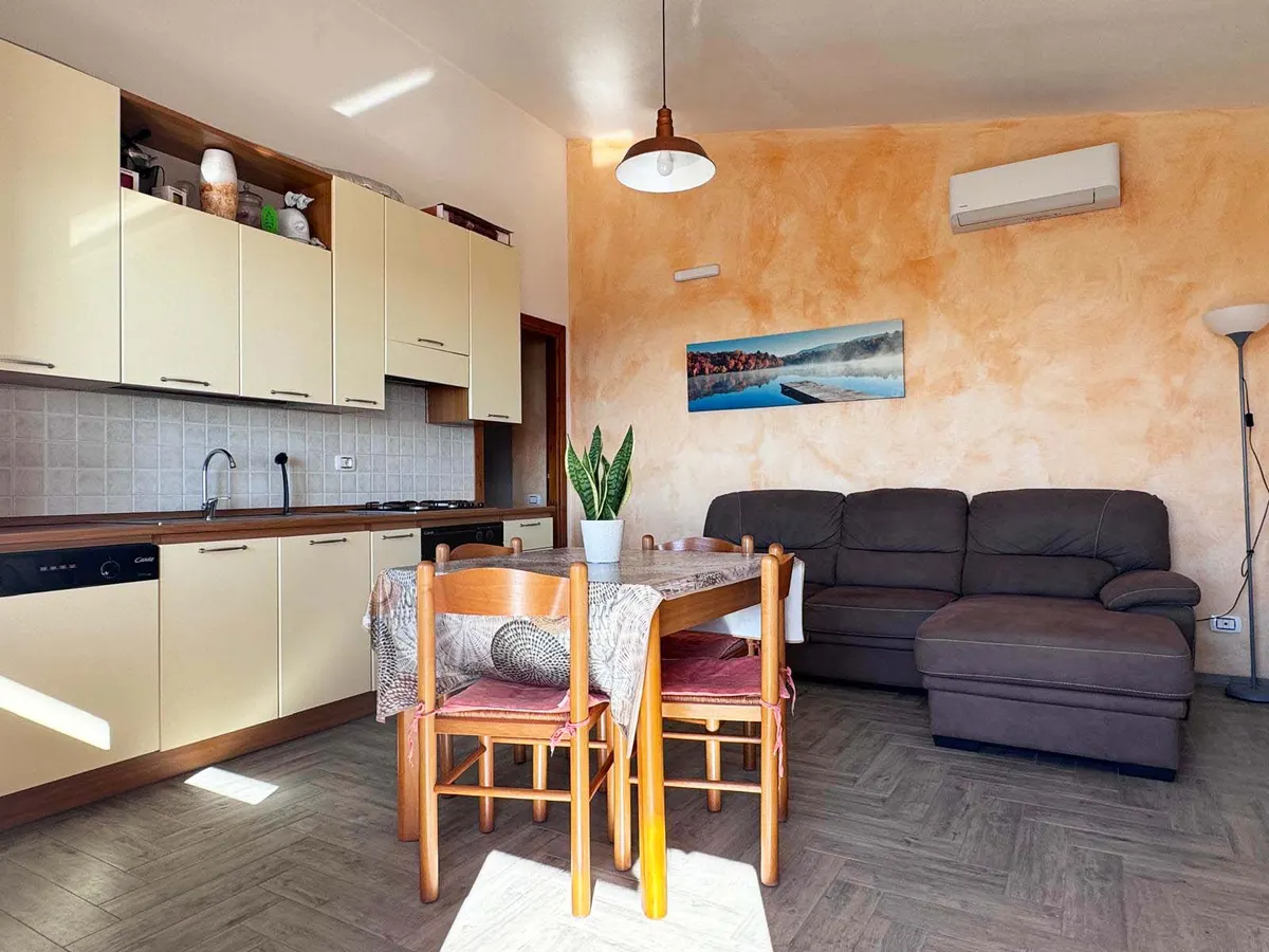 Appartamento vista mare con corte privata a La Caletta, foto 2