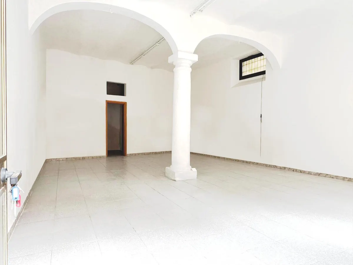Locale commerciale in Via Sassari, Siniscola, foto 2