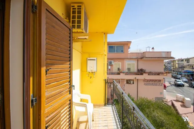 Appartamento vista mare a La Caletta con balcone e parcheggio privato, foto 1