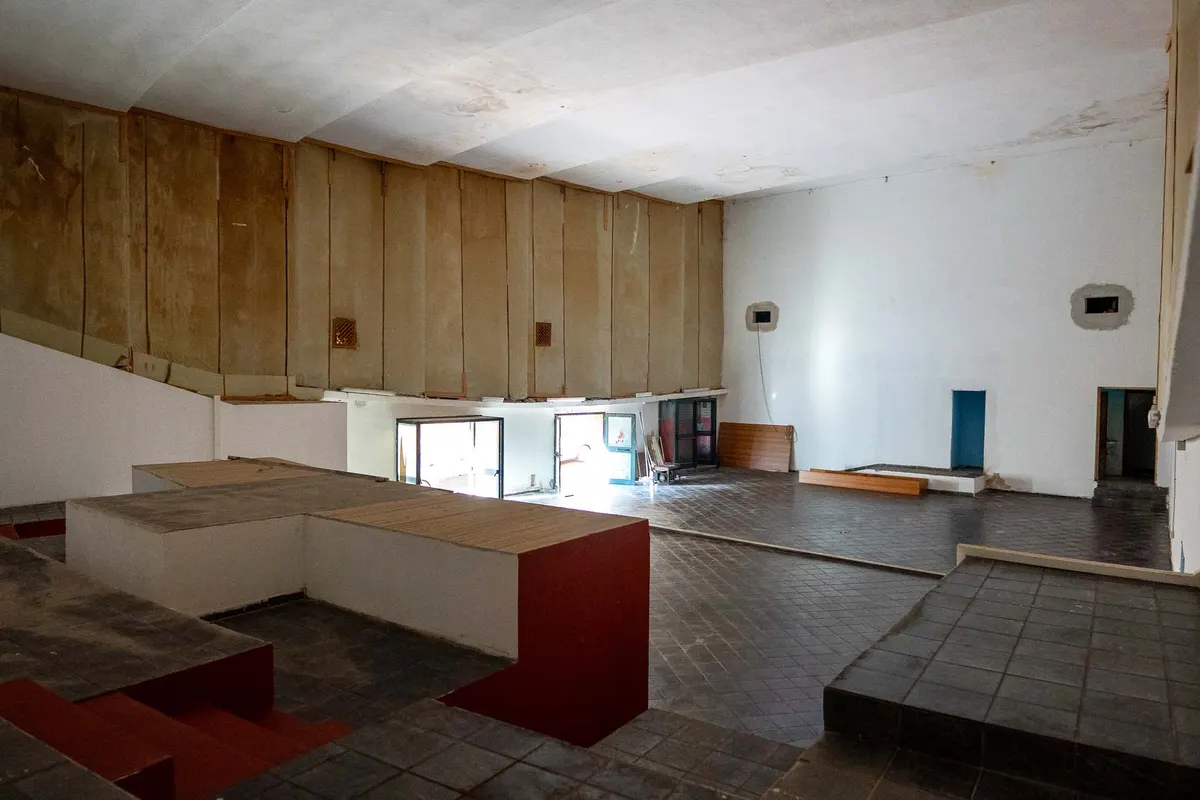 Locale storico di 400 mq con altezza 10 metri, ex pub-discoteca, foto 3