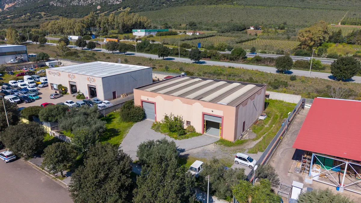 Ampio capannone industriale in affitto a Siniscola, foto 4