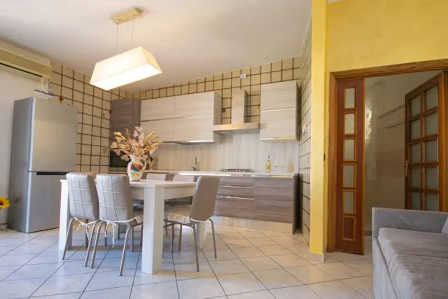Appartamento Mandras 1 a La Caletta, vicino mare e centro, foto 3