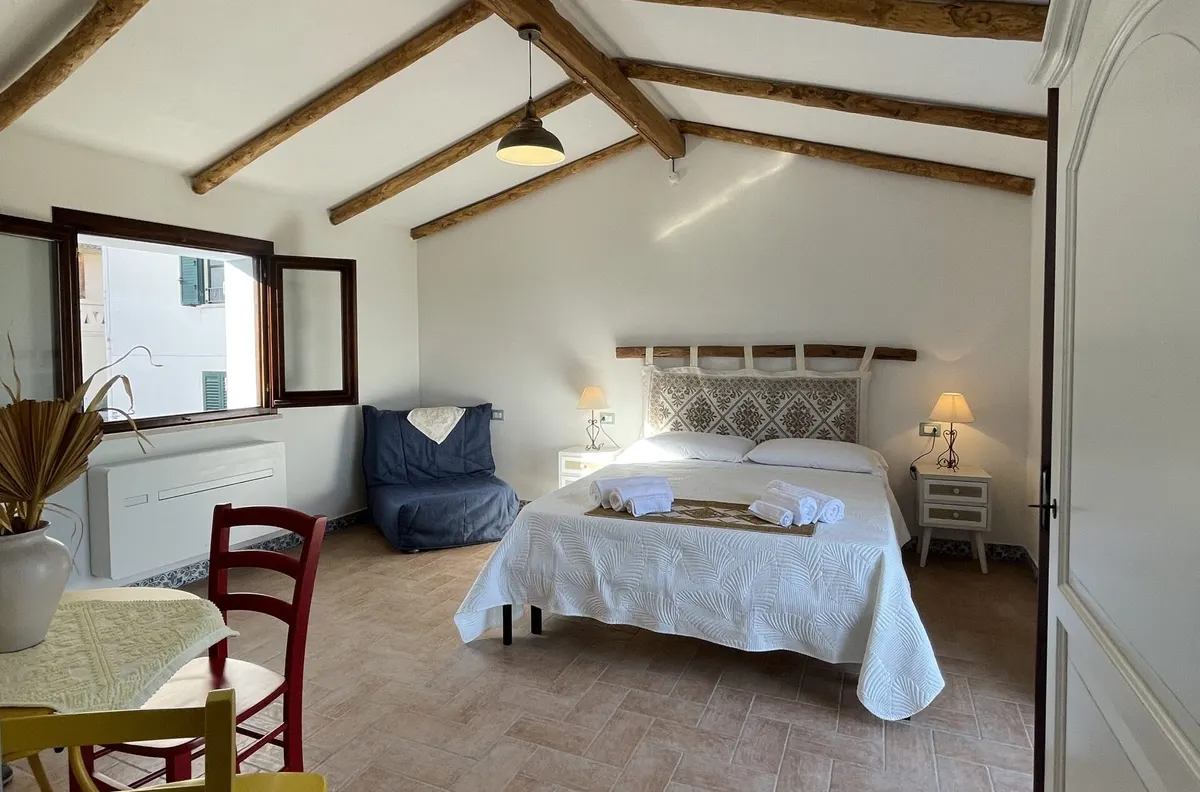 Loft Casa Placida 3 - nel centro storico di Posada, foto 2