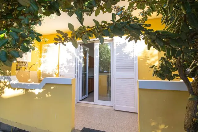Villa Mirto 2 - Appartamento con giardino a San Giovanni di Posada, foto 1