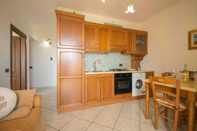 Appartamento vista mare a La Caletta con balcone e parcheggio privato, foto 3