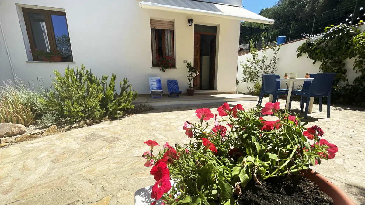 Appartamento L'Olivastro a Posada, tra ulivi secolari e macchia mediterranea, foto 1