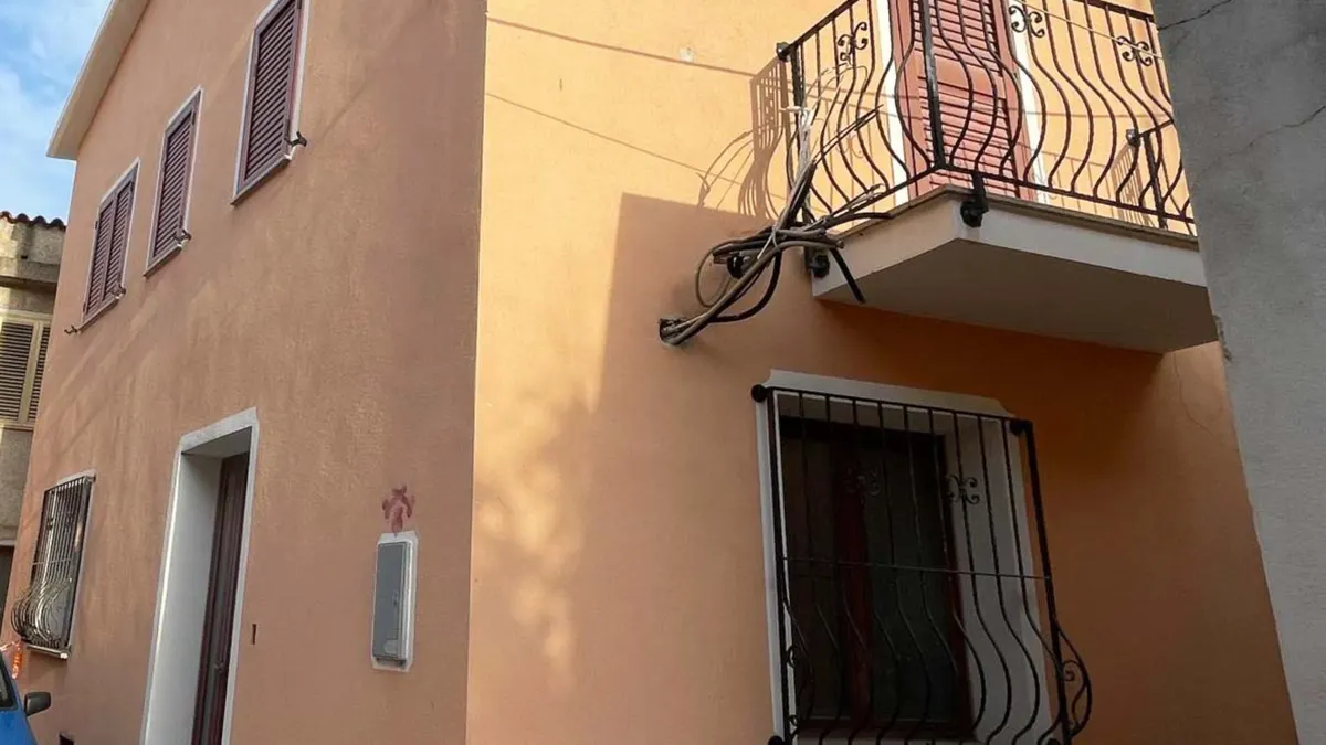 Casa indipendente da completare in centro a Siniscola, foto 3